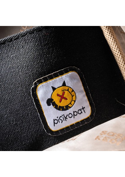 Siyah Kutup Ayısı Desenli Üçgen Laptop & Sırt Çantası indirimleri