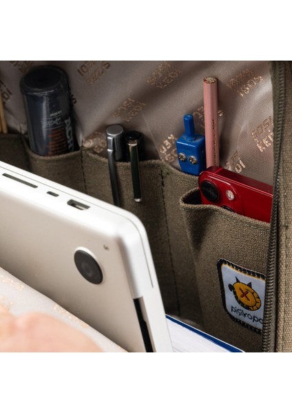 Antrasit Küçük Prens Desenli Laptop & Sırt Çantası indirimleri