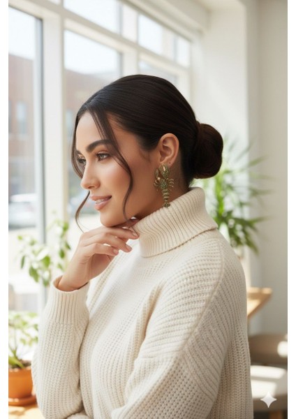 Lüks Istakoz Figürlü Zirkon Taşlı Gold Bijuteri Sallantılı Küpe modelleri