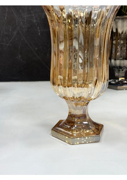 Bal Renk Ayaklı Cam Vazo 28 cm modelleri