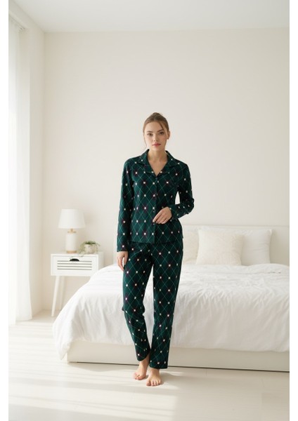 Kadın Gömlek Yaka Önden Düğmeli Saten Biyeli Göğüs Cepli Ince Süet Kışlık Uzun Kol Pijama Takımı modelleri
