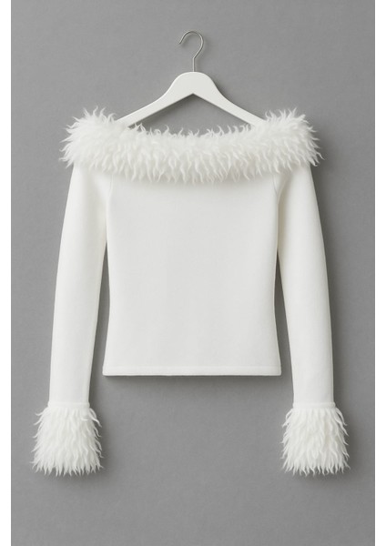 Saçaklı Madonna Yaka Kadın Triko Kazak fiyatları