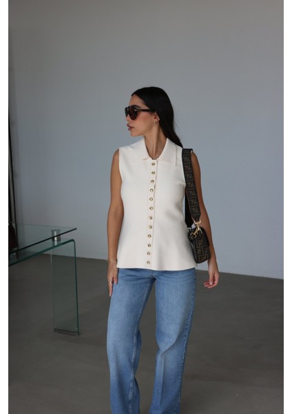 Polo Yaka Gold Düğmeli Yelek