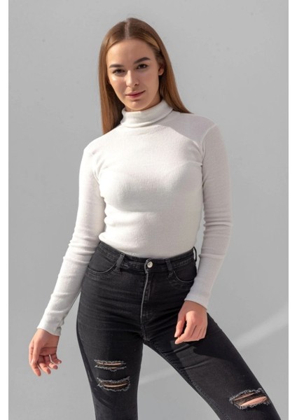 Kadın Pamuklu Balıkçı Yaka Kaşkorse Şardonlu Fitilli Slimfit Kazak Body Standart