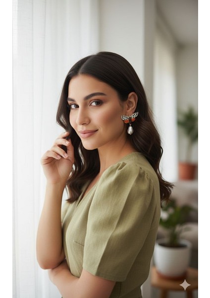 Emaye Kelebek Damla Inci Sallantılı Bijuteri Küpe modelleri