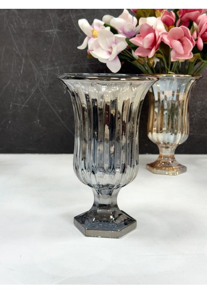 Füme Ayaklı Cam Vazo 28 cm