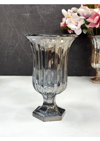 Füme Ayaklı Cam Vazo 28 cm modelleri