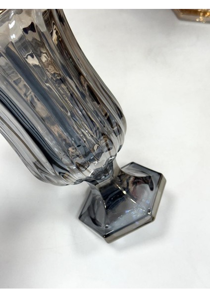 Füme Ayaklı Cam Vazo 28 cm fırsatları