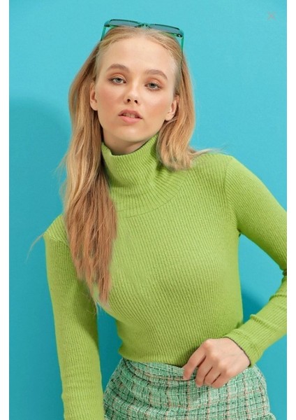 Kadın Pamuklu Balıkçı Yaka Kaşkorse Şardonlu Fitilli Slimfit Kazak Body Standart