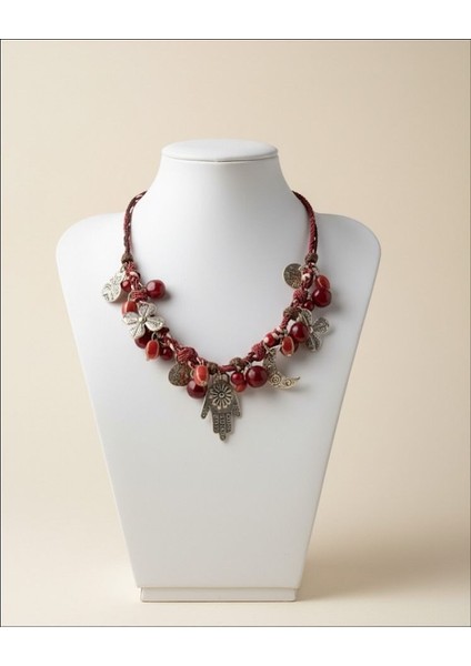 Bohem Tarzı Kırımızı Boncuklu Charm Detaylı Kolye