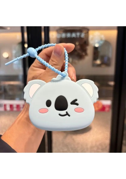 Silikon Emzik Saklama ve Taşıma Kutusu Ayarlanabilir Askılı Mavi Koala Desenli fiyatları