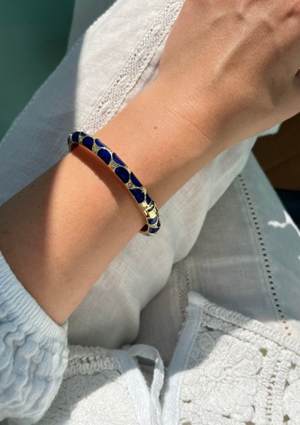 Navy Blue Mine Işlemeli Gold Çelik Bileklik