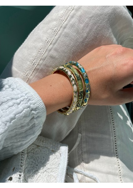 Pastel Yeşil Mineli Gold Çelik Kelepçe modelleri