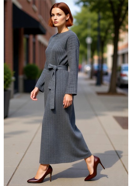 Kadınlar Için Konforlu Bisiklet Yaka A Line Kuşaklı Triko Maxi Elbise Düz Desen Kışlık Günlük Stil modelleri