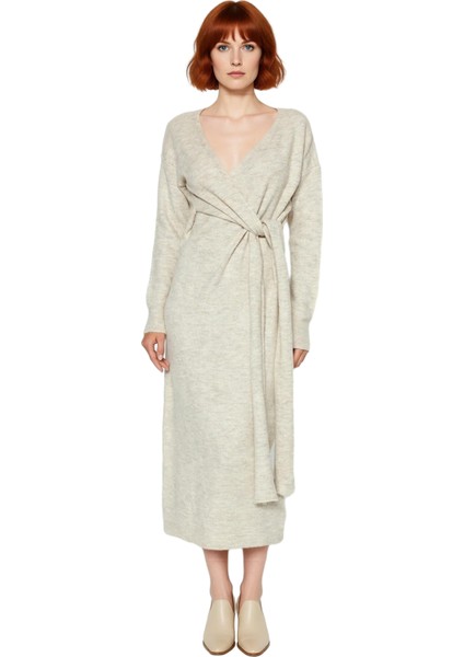 Kadın Düz Desen Kruvaze Kesim Triko Midi Elbise Uzun Düşük Kol Detaylı Kış Giyim Şıklığı Kaliteli