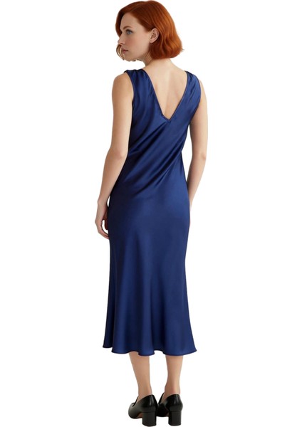 Kadın Şık Asimetrik Yaka Kolsuz A Kesim Polyester Maxi Elbise Zarif Saten Dokusuyla Özel Günler fiyatları