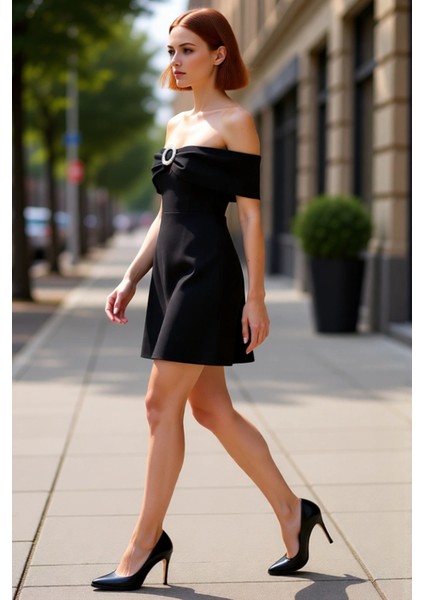 Kadın Skater Kalıp Elbise Modern Carmen Yaka Düşük Kol Taş Aksesuar Detaylı Kokteyl Elbisesi modelleri