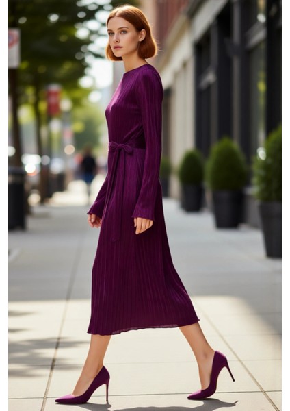 Kadın Pilise Dokulu Kuşaklı Midi Elbise Kayık Yaka Uzun Kollu Shift Kalıp Şık Kış Koleksiyonu modelleri