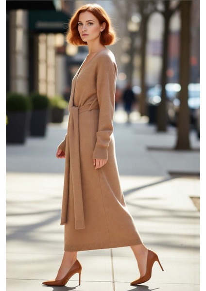 Kadın Kruvaze Yaka Triko Elbise Midi Boy Düz Desenli Düşük Kollu Kuşak Bağlama Detaylı Kışlık fırsatları