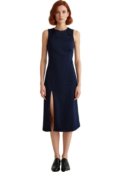 Kadın Düz Desen Kolsuz Bodycon Midi Denim Elbise Yırtmaçlı Bisiklet Yaka Şık ve Rahat Kombinler