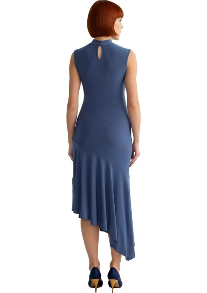 Kadın Şık Gece Elbisesi Volanlı Etek Ucu Midi Boy Kolsuz Dik Yaka Modern ve Çekici Bir Stil Yaratır modelleri