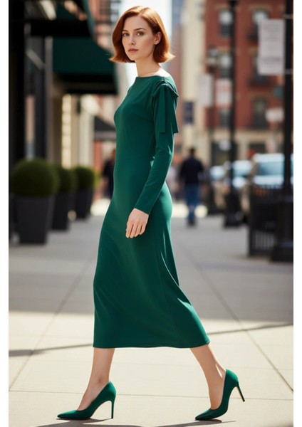 Kadınlar Için Şık ve Modern Uzun Kollu Midi A Kesim Örme Sandy Kumaş Bağlama Detaylı Asimetrik Yaka modelleri