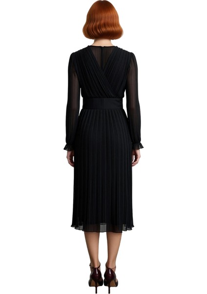 Kadın Siyah Piliseli Şifon Elbise Midi Boy Kruvaze Yaka Kuşaklı Astarlı Uzun Standart Kol Kaliteli fiyatları