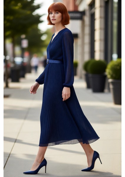 Kadın A Kesim Piliseli Şifon Uzun Kollu Maxi Elbise Kruvaze Yaka Kemerli Şık ve Rahat Kombinler fırsatları