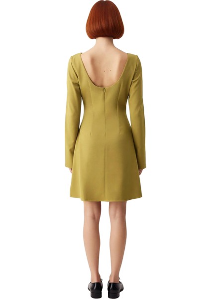Kadın A Line Yeşil Kayık Yaka Uzun Ispanyol Kollu Mini Dokuma Kışlık Elbise Şık Görünüm Sunar fiyatları
