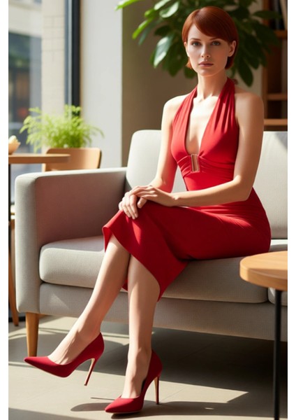 Kadın Midi Boy Bodycon Kalıp Boyundan Bağlamalı Kolsuz Örme Elbise Şık Aksesuar Detayları Sunar fırsatları