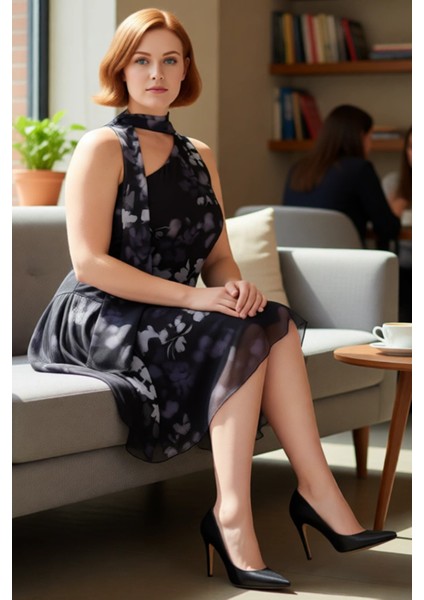 Kadınlara Özel Şifon Dokuma Çiçekli Desenli A Kesim Mini Elbise Boyundan Bağlama Detayıyla Şık