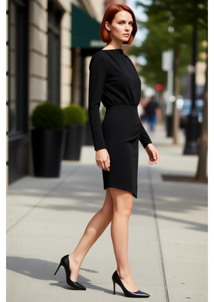 Kadın Şık Bodycon Mini Elbise Uzun Kollu Kayık Yaka Asimetrik Drape Detayları ile Modern Görünüm modelleri