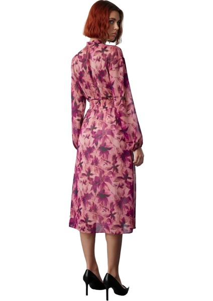 Astarlı Kadın Skater Midi Elbise Şifon Dokulu Baharlık Uzun Kollu Pembe Çiçek Desenli Stil fiyatları