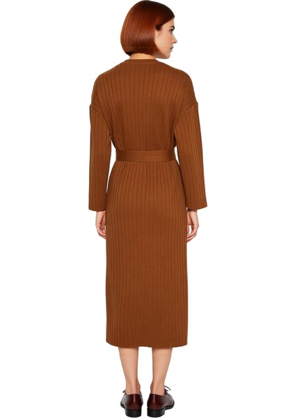 Kadın Triko Ribana Dokulu Maxi Elbise Düşük Kol Uzun Boy Kuşak Detaylı Kış Sezonu Rahat Giyim modelleri