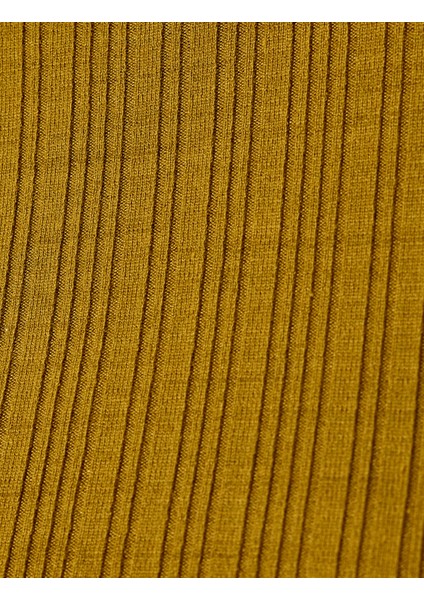 Apolet Detaylı Balıkçı Yaka Uzun Kollu Triko Kazak