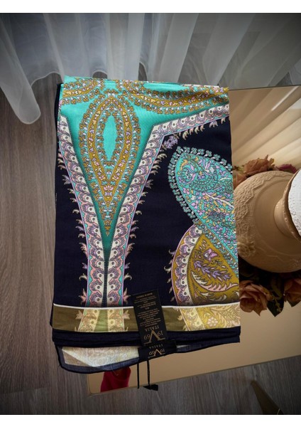 19V69 Italıa Etnik Desen Siyah Zemin Modal Seri Şal