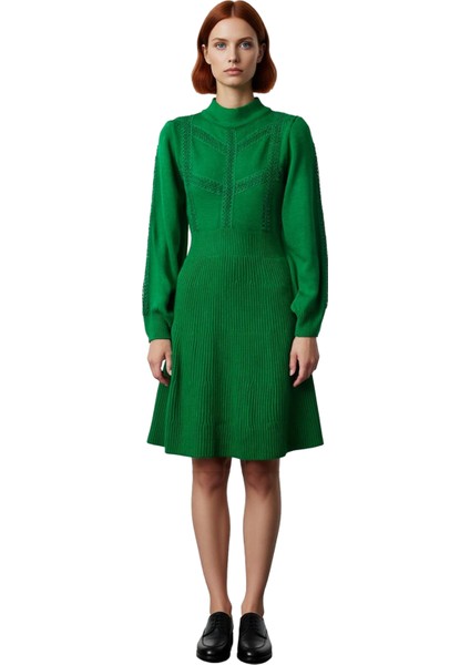 Kadınlar Için Kışlık Bej Rengi Dik Yaka Balon Kol A Kesim Akrilik Triko Mini Elbise Zarafeti. fiyatları