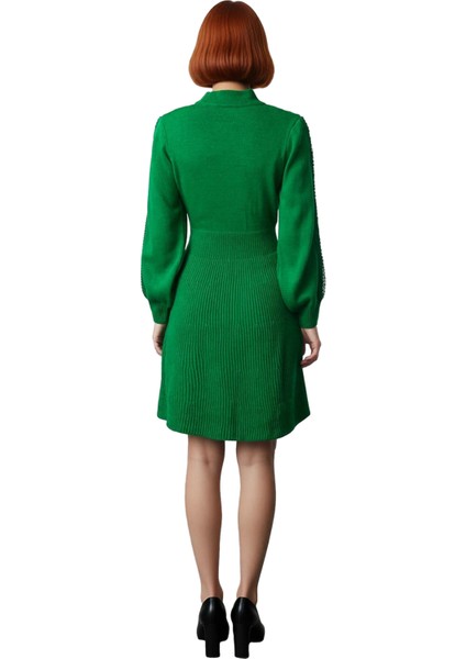 Kadınlar Için Kışlık Bej Rengi Dik Yaka Balon Kol A Kesim Akrilik Triko Mini Elbise Zarafeti. modelleri