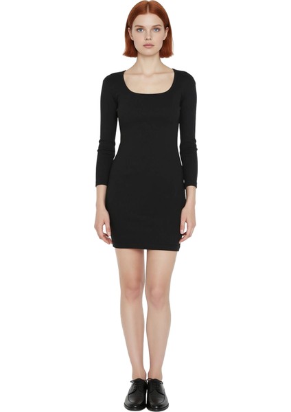 Kadın Modern Bodycon Kesim Havuz Yaka Uzun Kollu Örme Mini Elbise Casual Soğuk Hava Şıklığı