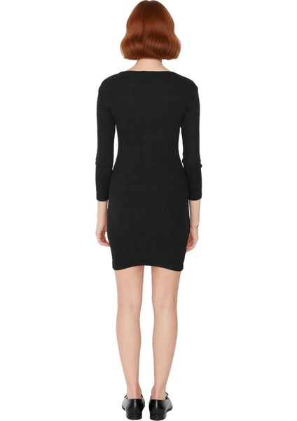 Kadın Modern Bodycon Kesim Havuz Yaka Uzun Kollu Örme Mini Elbise Casual Soğuk Hava Şıklığı fiyatları