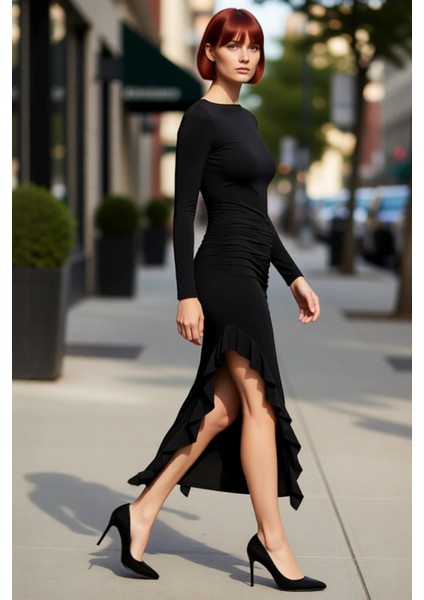 Kadın Fırfırlı Etekli Kayık Yaka Uzun Kollu Örme Maxi Elbise Şık ve Modern Gündüz Gece Kombin fırsatları