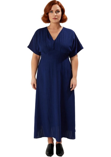 Kadın Maxi Boy V Yaka A Line Kalıp Dokuma Crinkle Dokulu Büyük Beden Elbise Ilkbahar Sonbahar Için modelleri