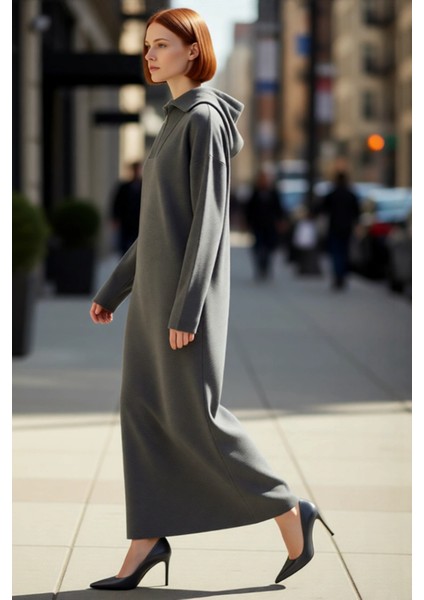 Kadın Gri Rahat Kesim Maxi Triko Elbise Fermuar Detaylı Dik Yaka Kışlık Günlük Stil Seçimi modelleri