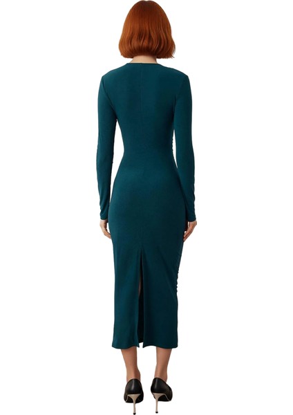 Kadın Fashion Forward Bodycon Maxi Elbise Düz V Yaka Uzun Kollu Büzgü Detaylı Kışlık Şıklık modelleri