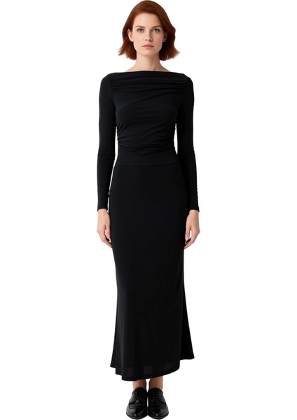 Kadın Kayık Yaka Bodycon Uzun Kollu Midi Elbise Büzgü Detaylı Örme Kumaş Tüm Sezonlar Için Şık modelleri