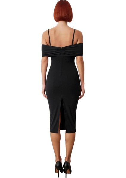 Kadın Siyah Düz Midi Elbise Bodycon Kalıp Carmen Yaka Askılı Örme Dokulu Şık Kokteyl Görünümü modelleri