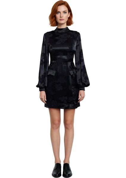 Kadın A Kesim Mini Elbise Dik Yaka Balon Kol Tasarımıyla Şık Dokuma Kışlık Kombinlerinize Kaliteli modelleri