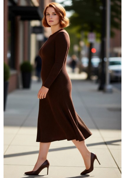 Kadın A Line Kalıp Fitilli Triko Elbise Midi Boy Uzun Kollu Bisiklet Yaka Düz Desenli Şıklık