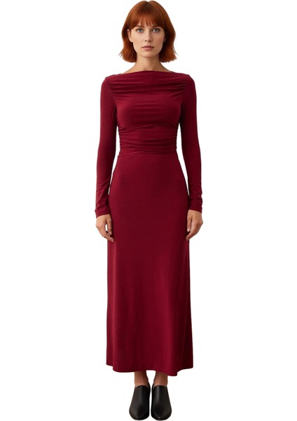 Kadın Kayık Yaka Bodycon Uzun Kollu Midi Elbise Büzgü Detaylı Örme Kumaş Tüm Sezonlar Için Şık modelleri