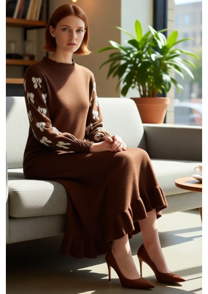 Kadın Bodycon Kesim Triko Maxi Elbise Kurdele Desenli Eteği Fırfırlı Kışlık Şık ve Rahat Giyim fiyatları